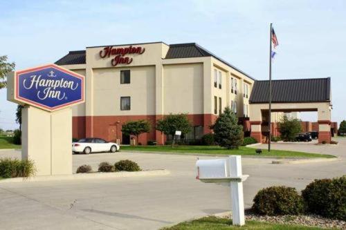 Hampton Inn Bloomington West Main image 1